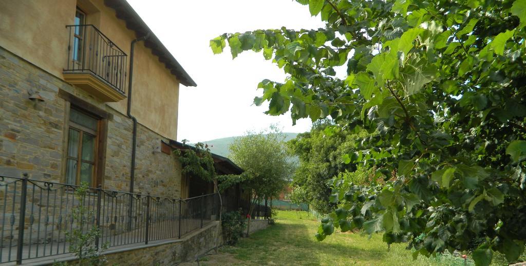 Las Fontaninas Noceda del Bierzo Exteriör bild
